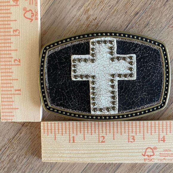 Vintage Western Belt Buckle Studded Leather Cross Design Bikercore Cowboy Rodeo - Picture 4 of 4